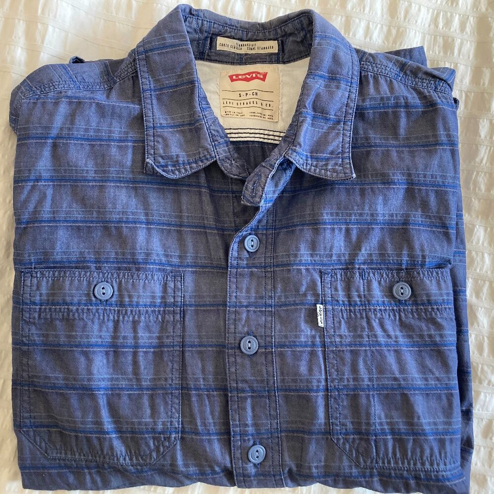 striped Levi's button down